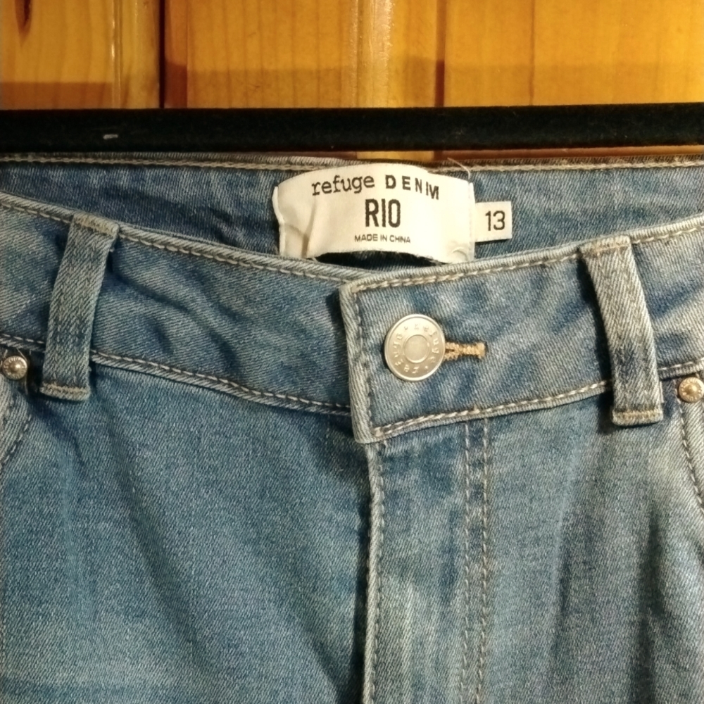 Jeans - Picture 3 of 3